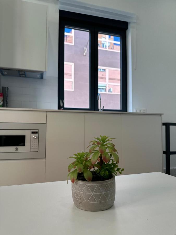 Apartamentos Bravo Murillo Madrid Kültér fotó